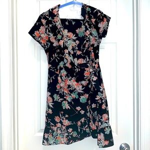 BRAVE SOUL LONDON - Floral Ruffle Front Mini Dress - Small